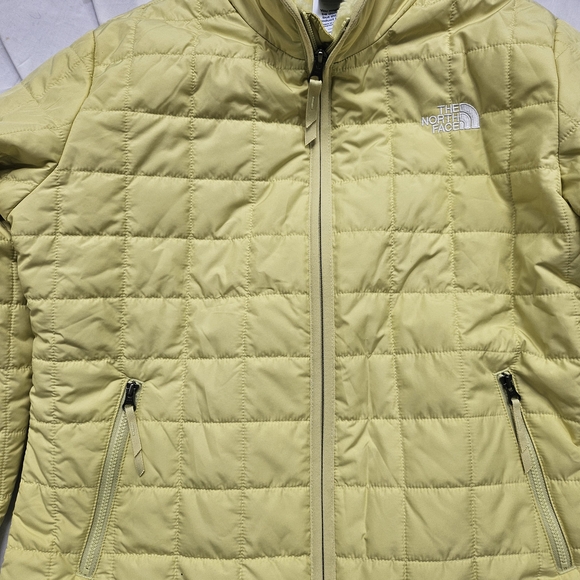 The North Face Women's Light Yellow Puffer Jacket - Picture 2 of 6